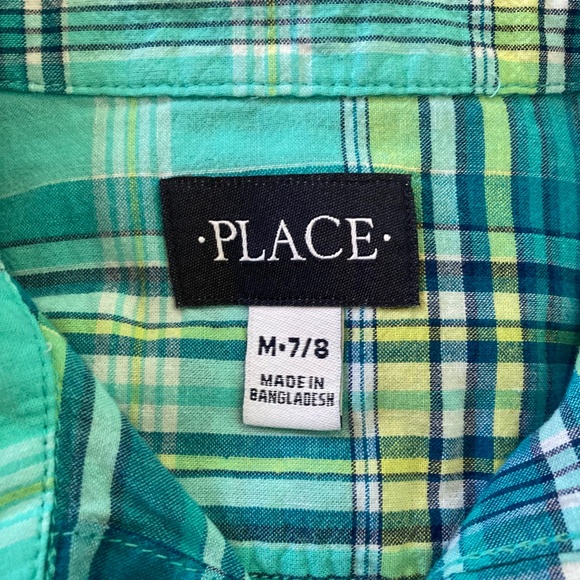 Boys size 7/8 Children’s Place teal/turquoise short sleeved button up shirt - Picture 3 of 5